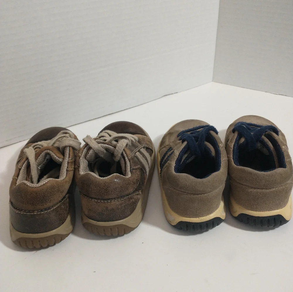 2 Stride‎ Rite Sprout Leather And Suede Sneakers, Size 7 And 7.5, Built To Last